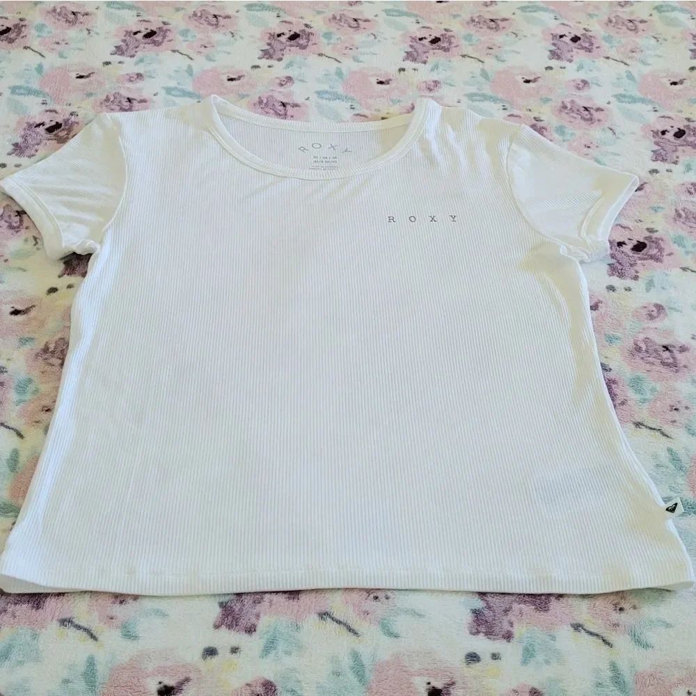 Roxy Frozen❄️ Day Ribbed Tee👕 - NWT - Picture 12 of 13